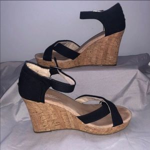 Toms Wedge Sandals